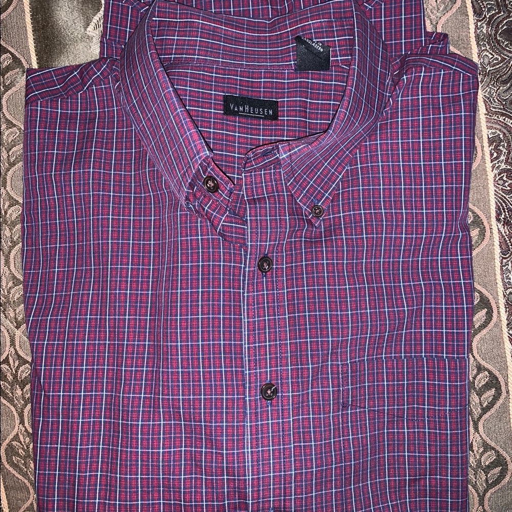 Van Heusen dress or casual Long sleeve shirt